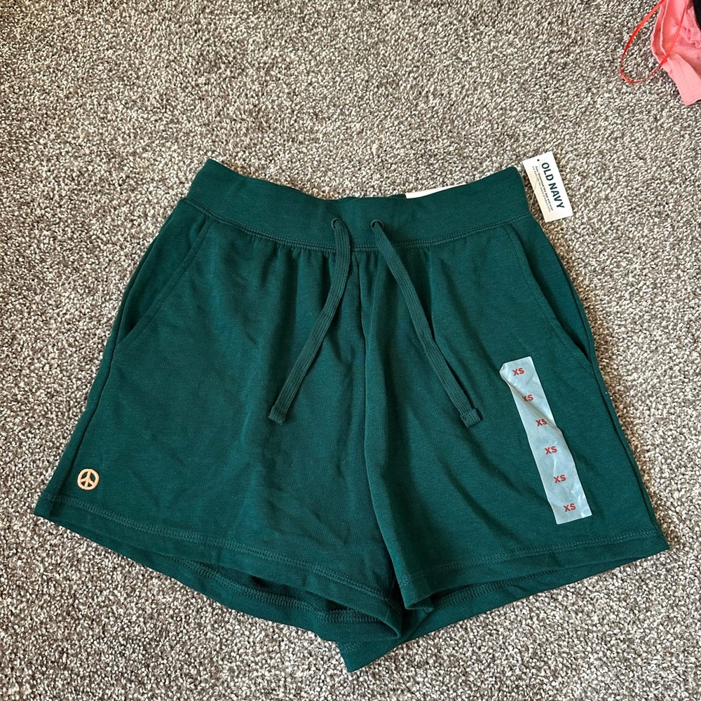 Old Navy Green Athletic Shorts with Elastic Waistband